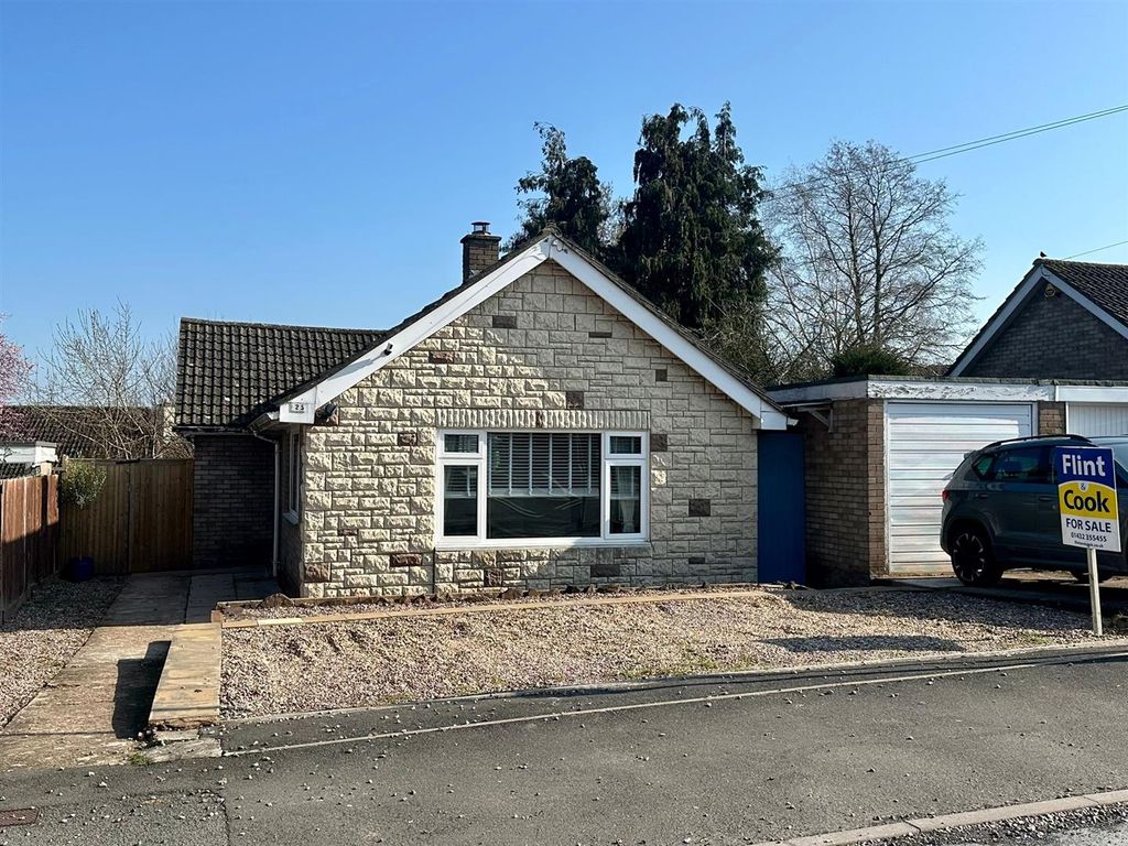 Property photo 1 of 12