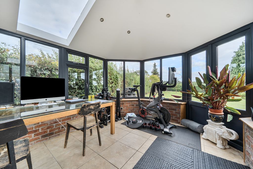 Property photo 2 of 32 1514572 (18)