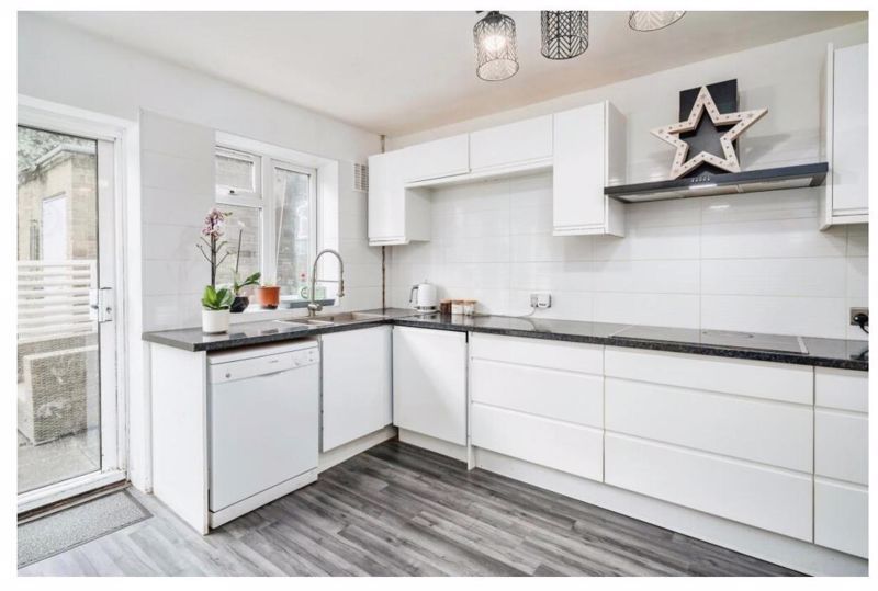 Property photo 2 of 12 Kitchen