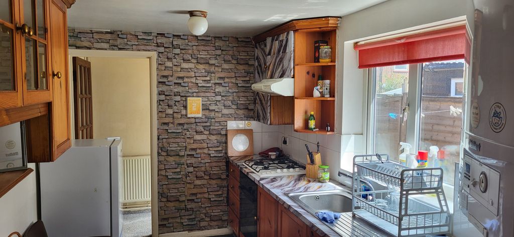 Property photo 2 of 6 Gallery