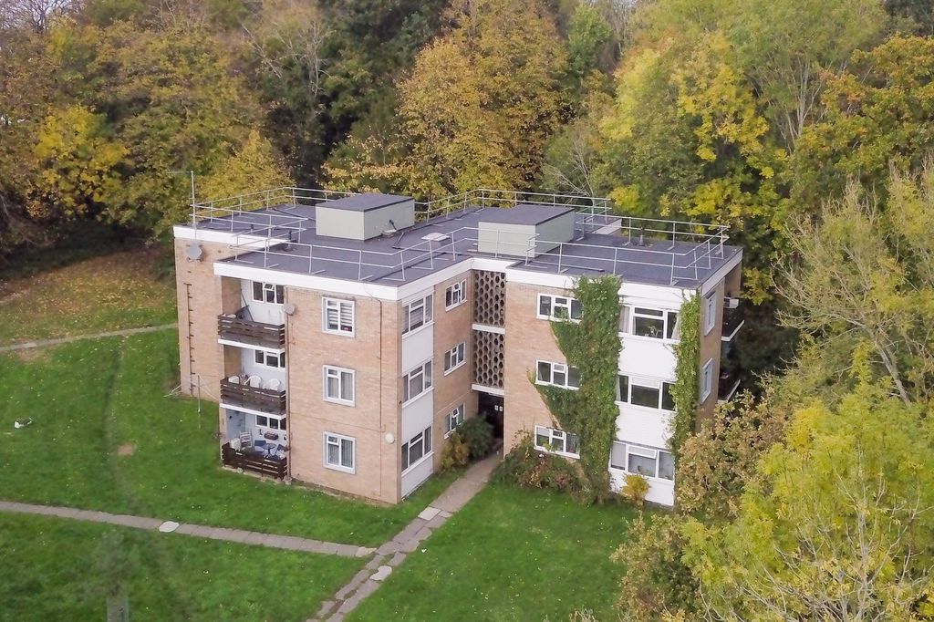 Property photo 1 of 6 External