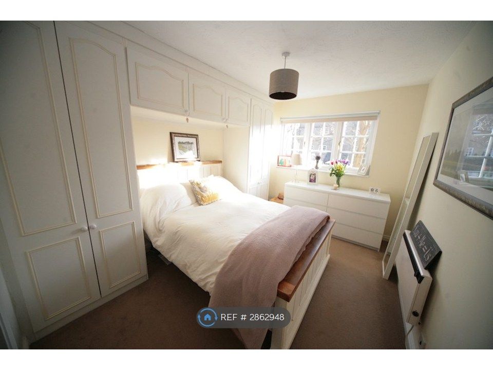 Property photo 2 of 14 Bedroom 1 - Master Bedroom