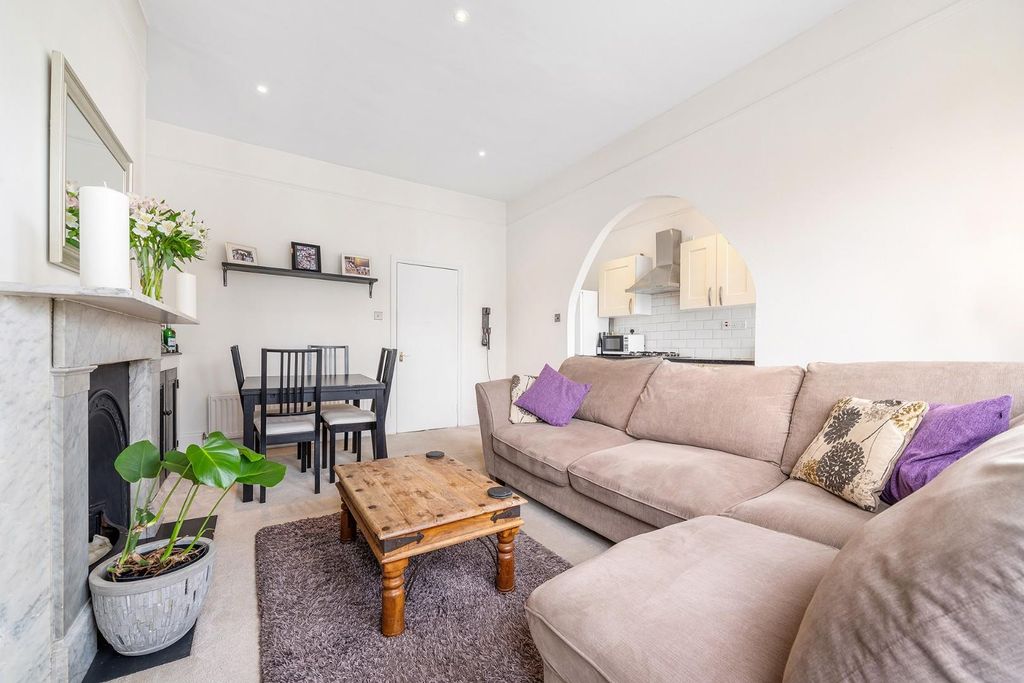 Property photo 3 of 11 Reception (3).Jpg