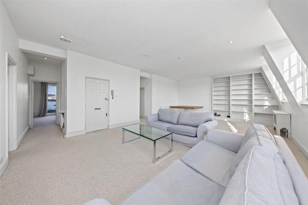 Property photo 2 of 14 Picture No. 04