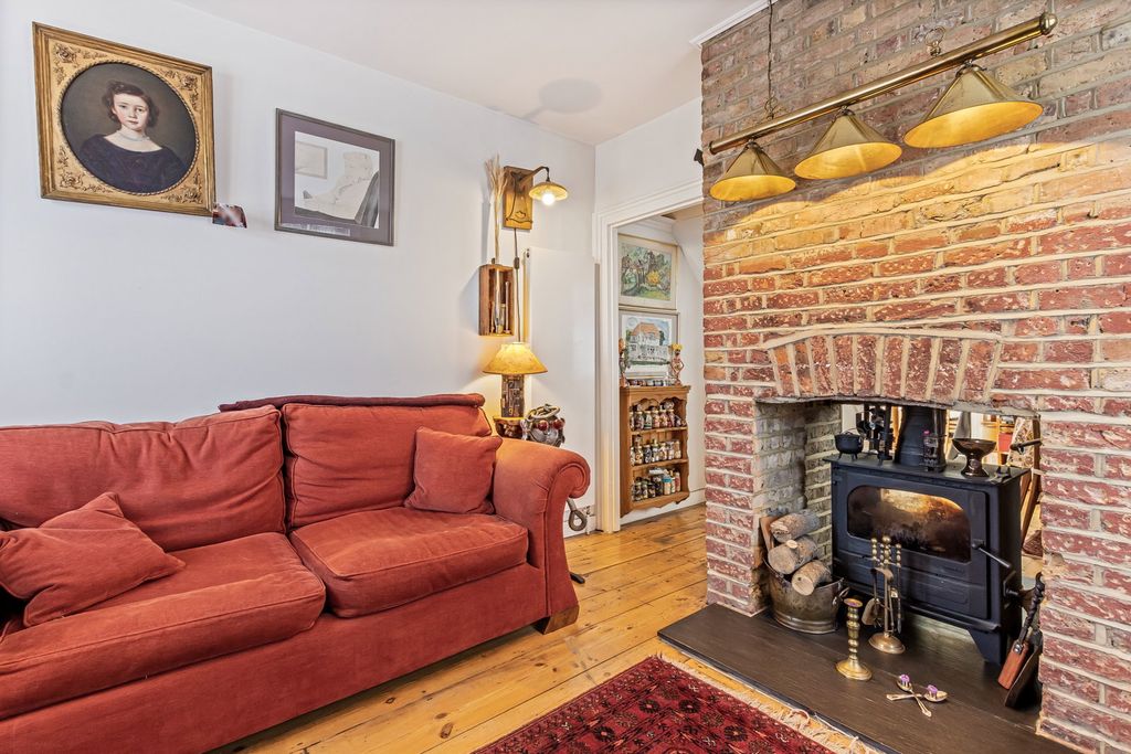 Property photo 2 of 29