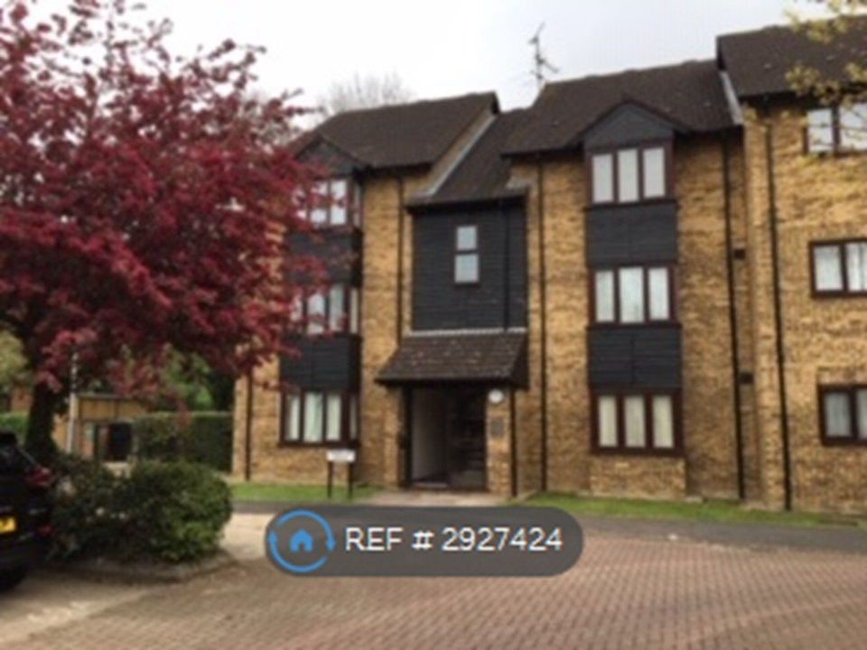 Property photo 1 of 8 Apartment Block
