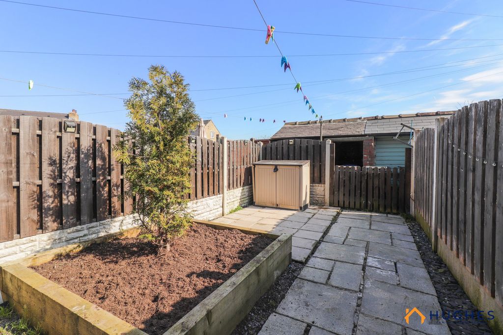 Property photo 2 of 26