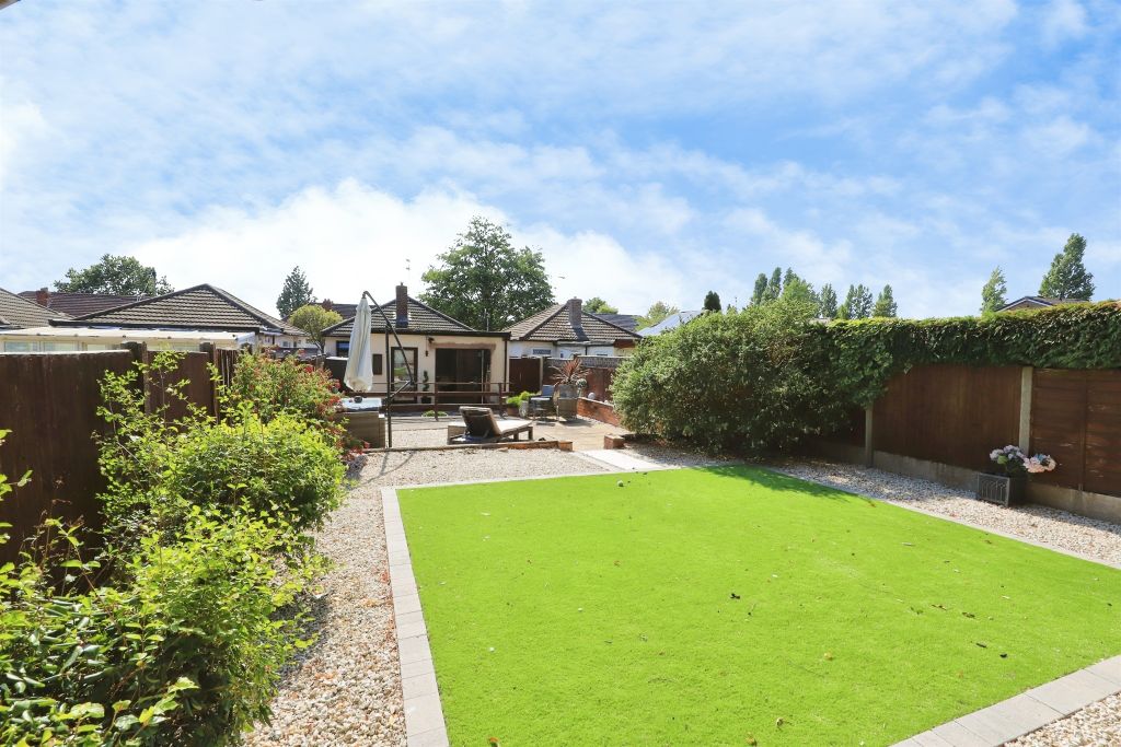 Property photo 2 of 21