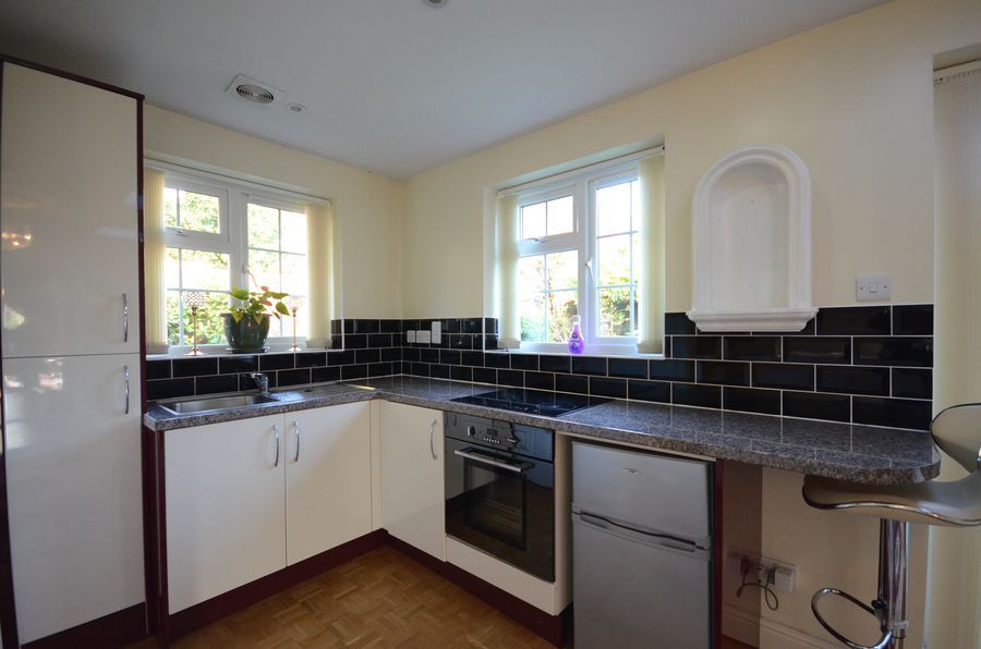 Property photo 2 of 5 Kitchen Arearesizedn