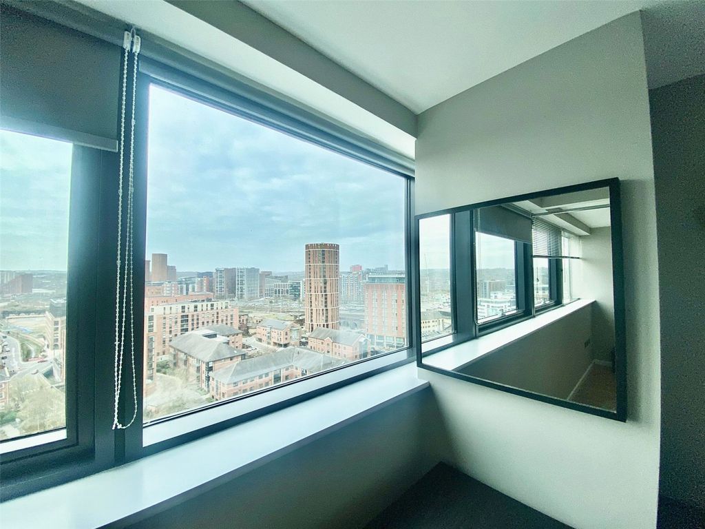 Property photo 3 of 12 Picture No.4