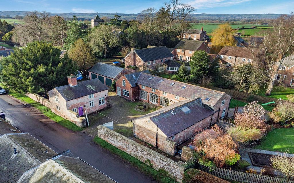 Property photo 2 of 53 Setting