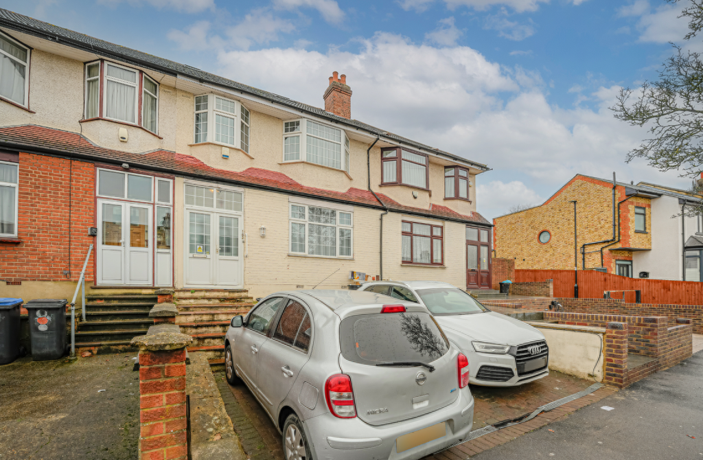 Property photo 2 of 25