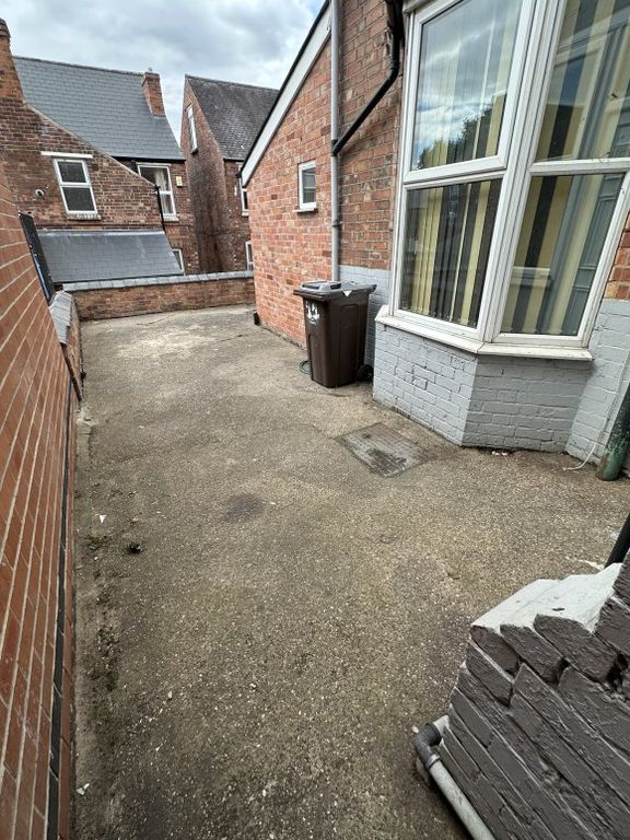 Property photo 3 of 12 9095563.Png