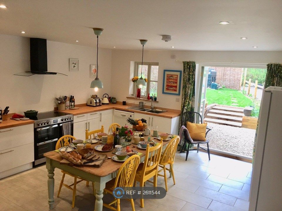 Property photo 1 of 9 Kitchen Diner