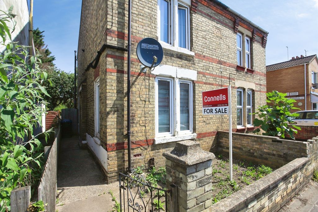 Property photo 1 of 10