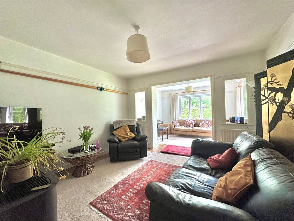 Property photo 2 of 23 Picture No. 61