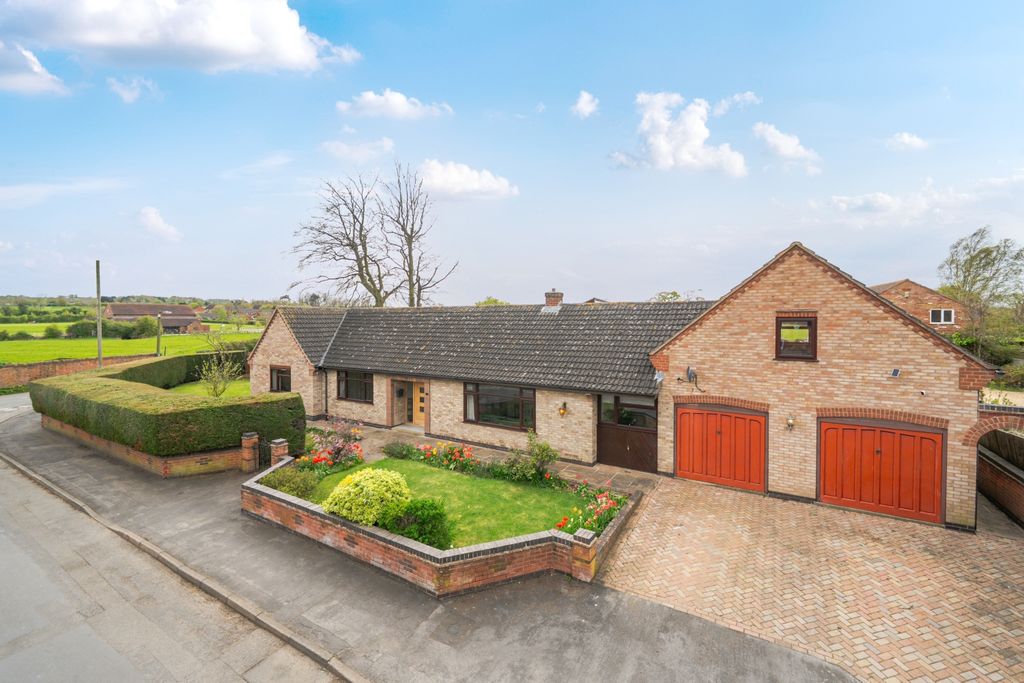 Property photo 1 of 19 1441528-1-69De6cc751A91
