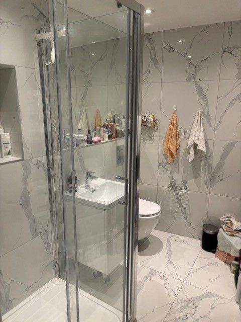 Property photo 3 of 4 Bathroom