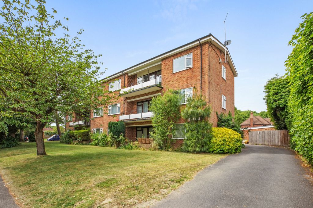 Property photo 1 of 12