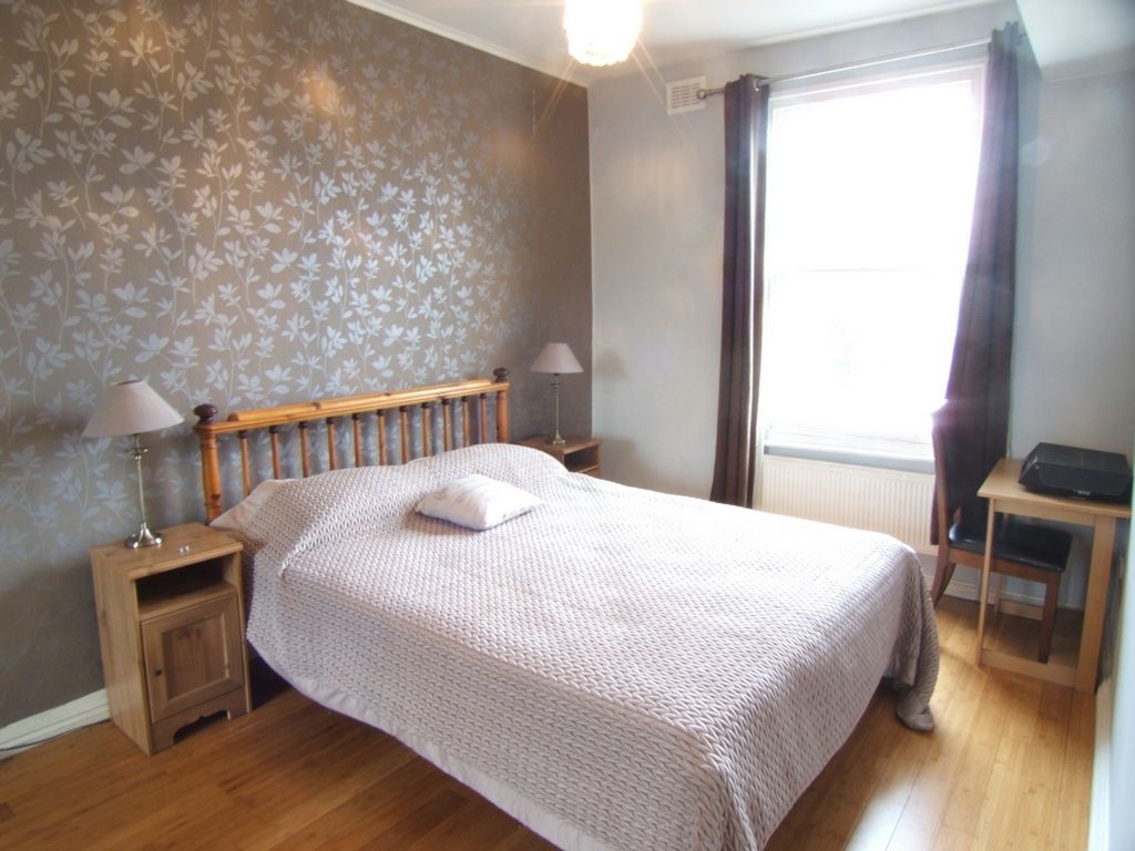 Property photo 2 of 7 Photo 2