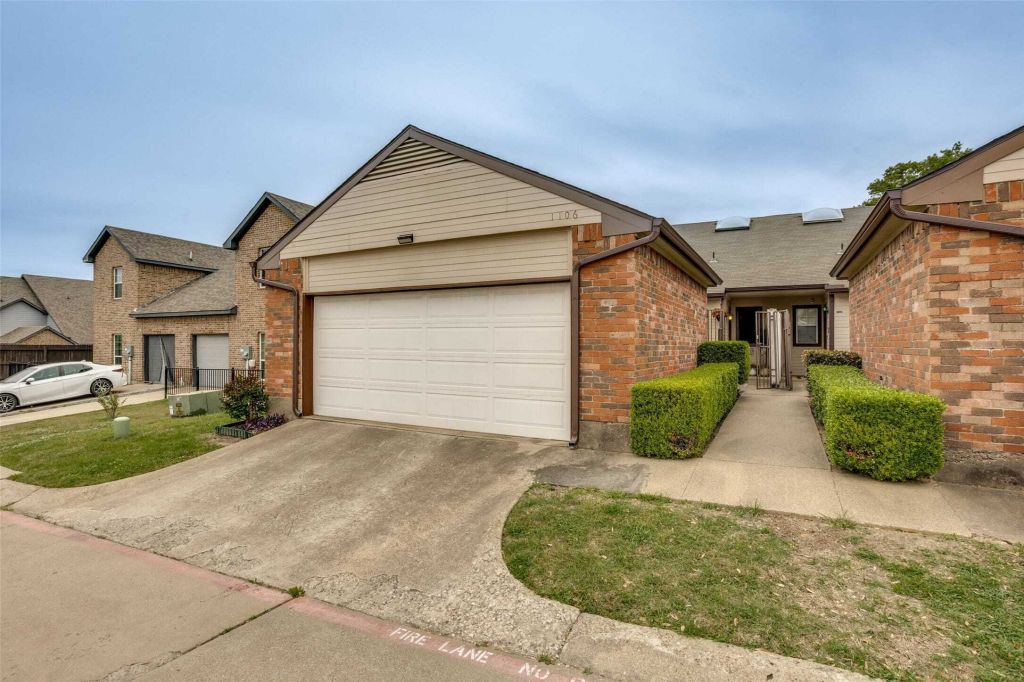 Property photo 1 of 24