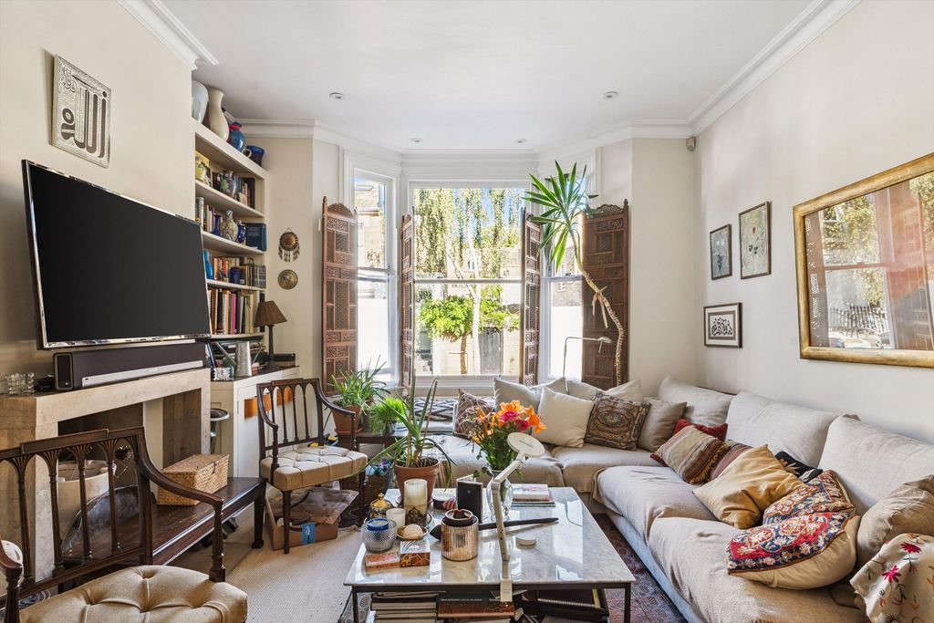 Property photo 2 of 15 Image