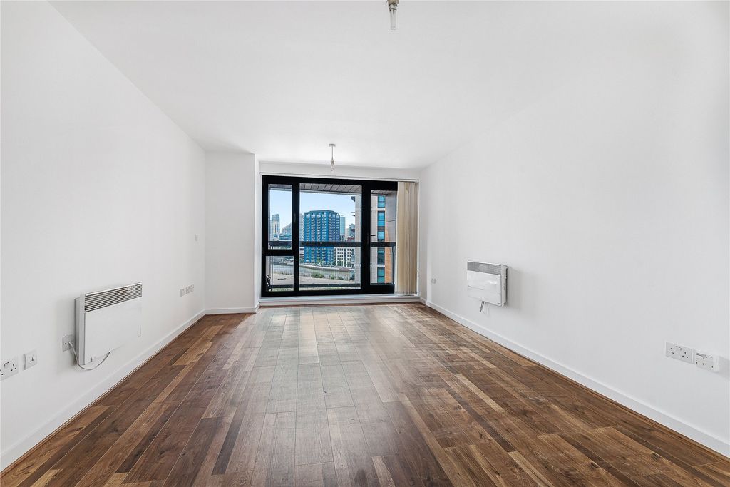 Property photo 2 of 9 Reception Room