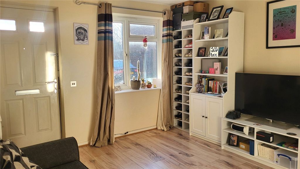 Property photo 3 of 9 Picture 3