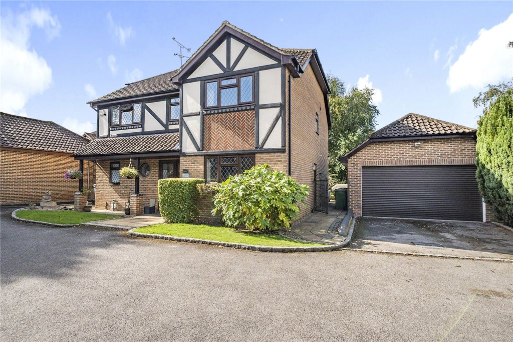 Property photo 1 of 25 Picture No. 28