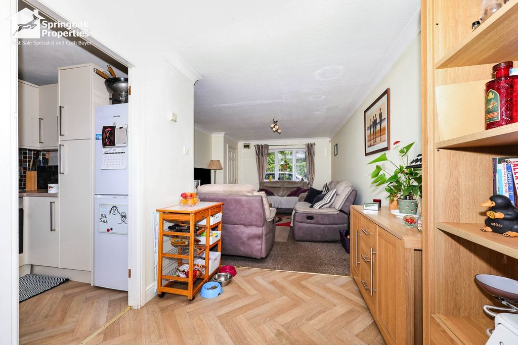 Property photo 3 of 11 Image 2