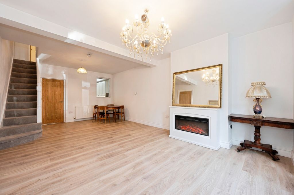 Property photo 3 of 18 35056