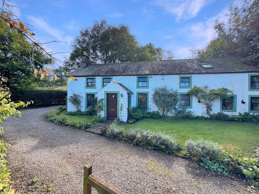 Property photo 1 of 43