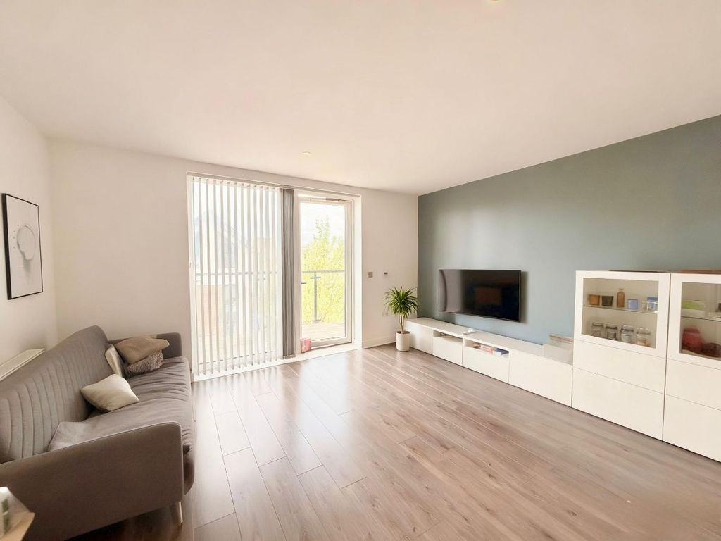 Property photo 2 of 9