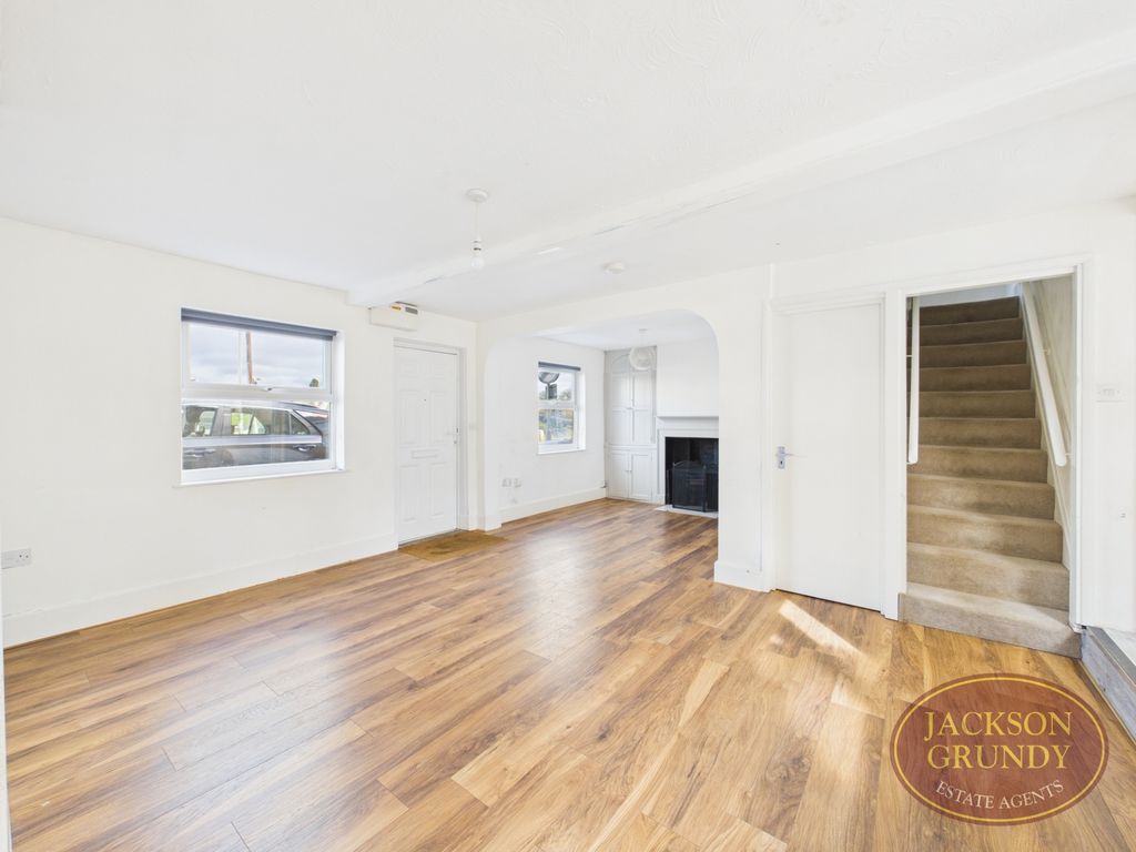 Property photo 3 of 12 High Street