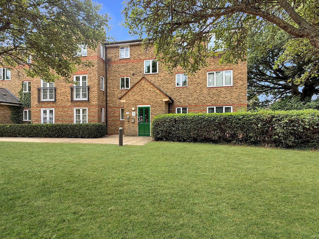 Property photo 1 of 12