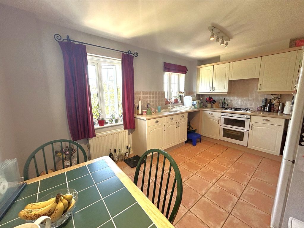 Property photo 3 of 13 Picture No. 02