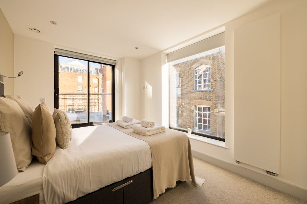 Property photo 3 of 22 Bedroom