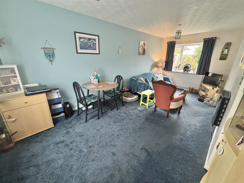 Property photo 2 of 16