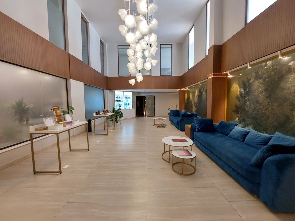 Property photo 3 of 11