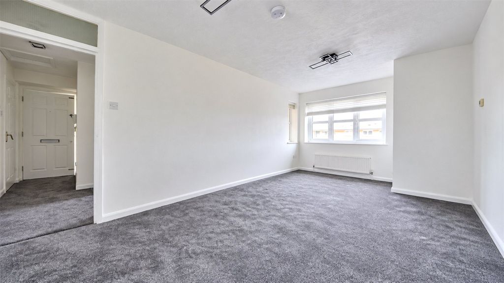 Property photo 1 of 15 Picture No. 30