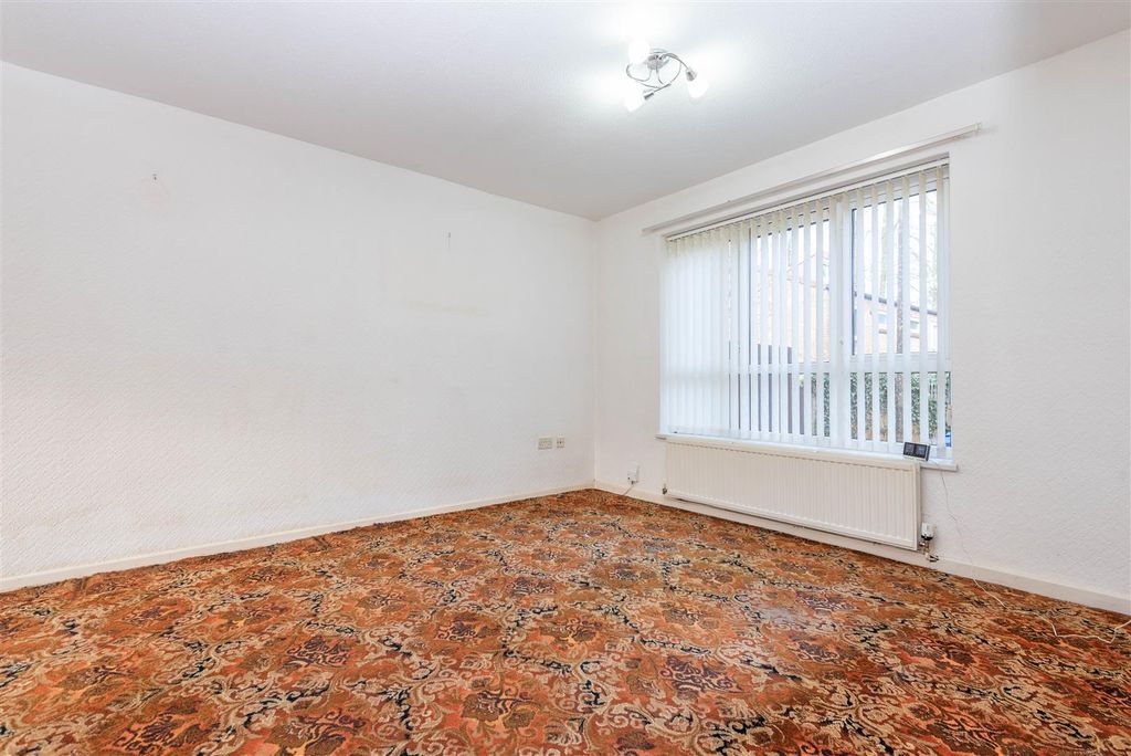 Property photo 3 of 18 Lounge/Dining Room