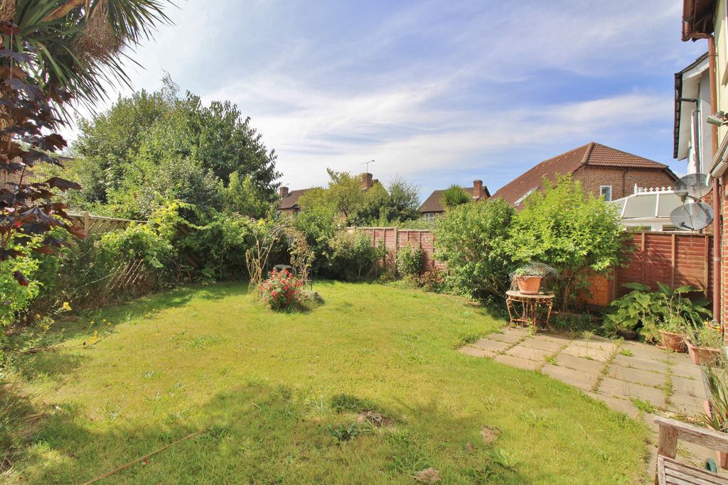 Property photo 2 of 12