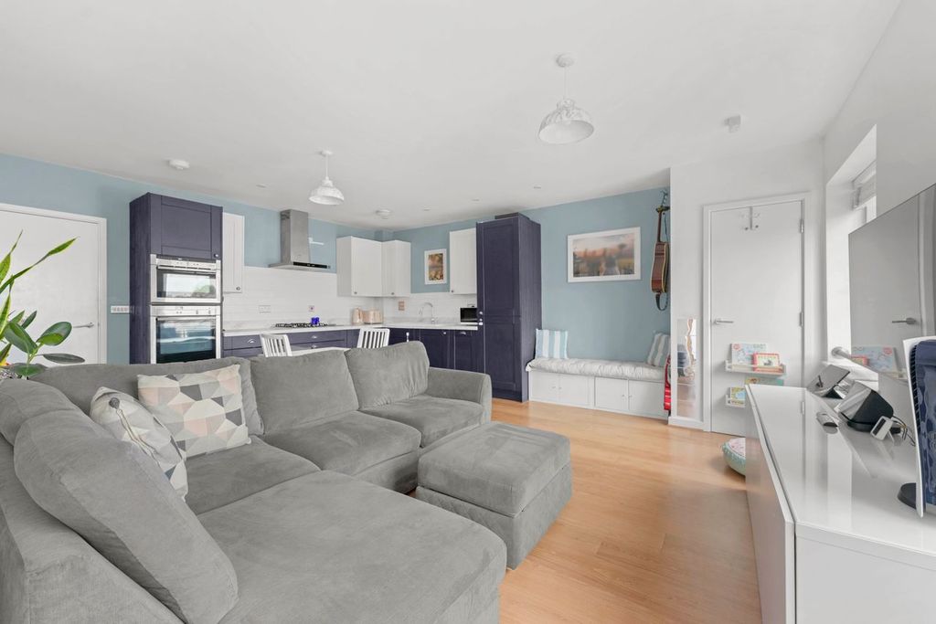 Property photo 1 of 19 Q5Ujvxuq