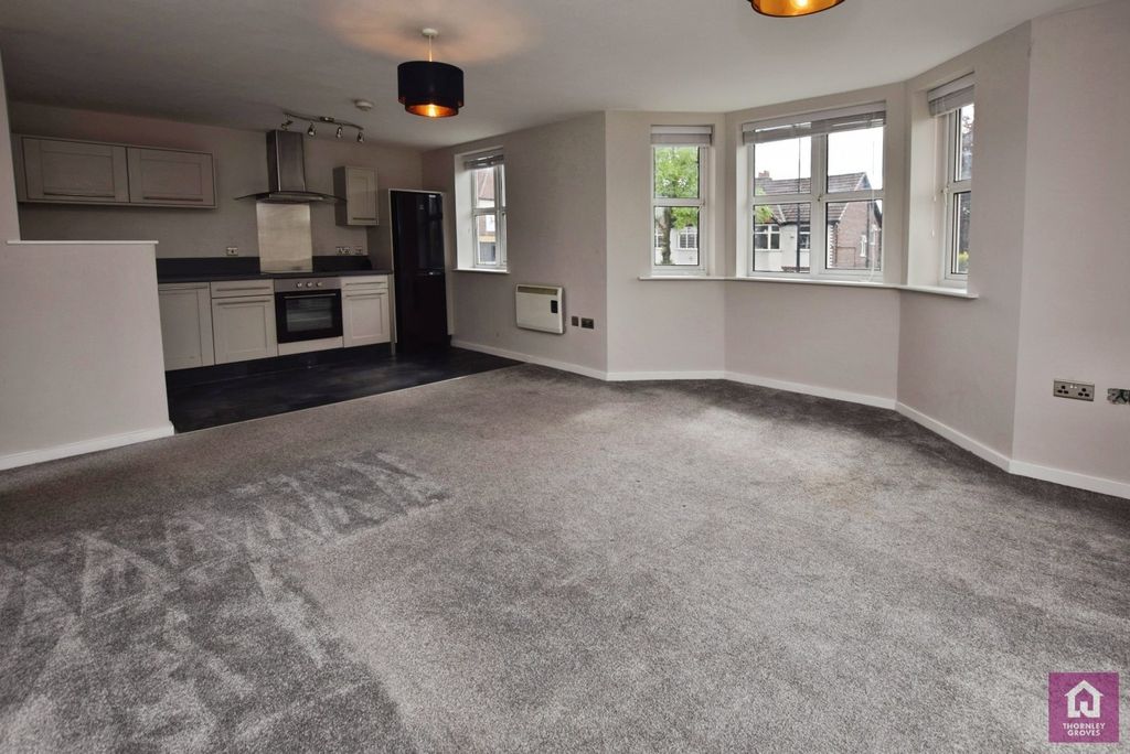 Property photo 2 of 18 Picture No. 01