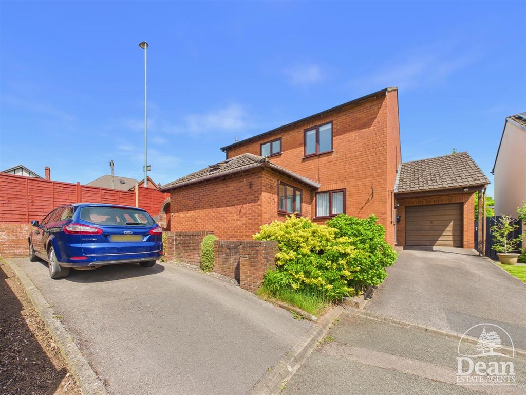 Property photo 1 of 23