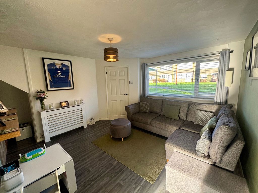 Property photo 3 of 18