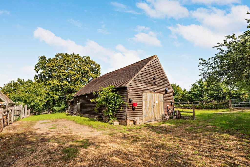 Property photo 2 of 20 Picture No. 29