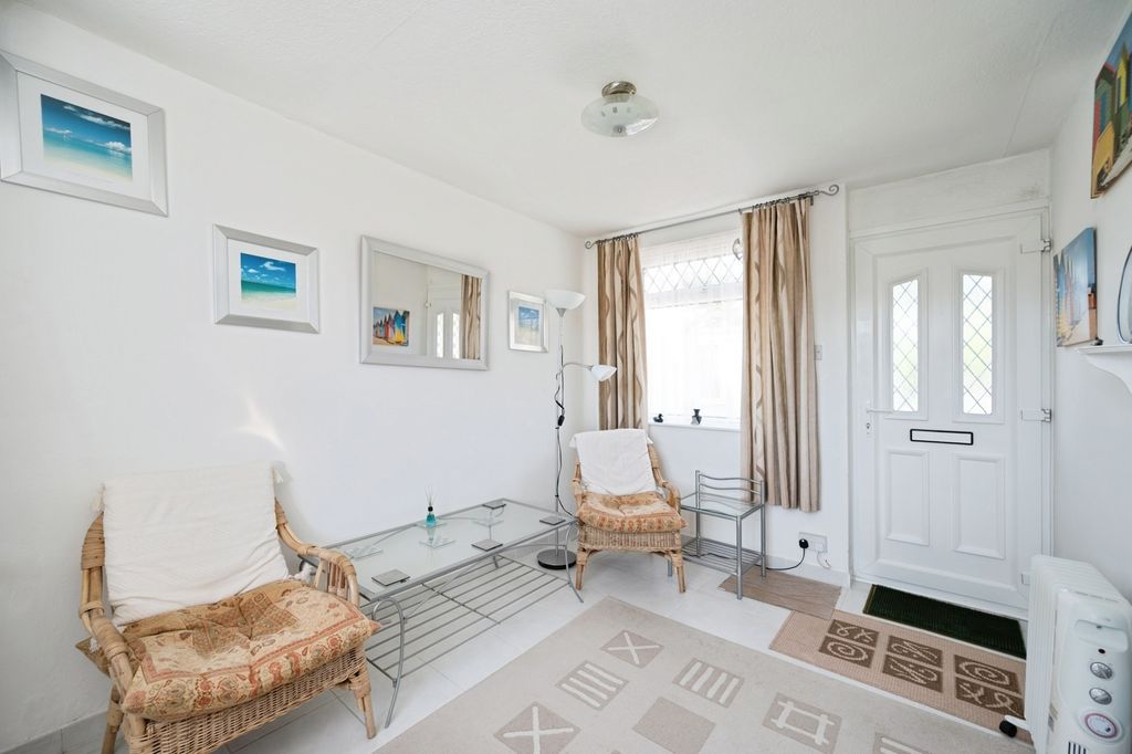 Property photo 2 of 10 Pbox-Img.Jpg