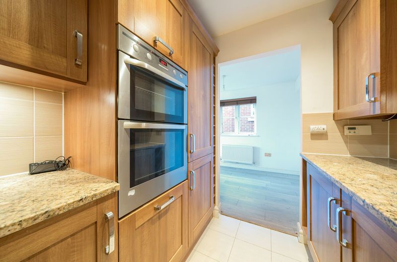 Property photo 3 of 17 Photo 6