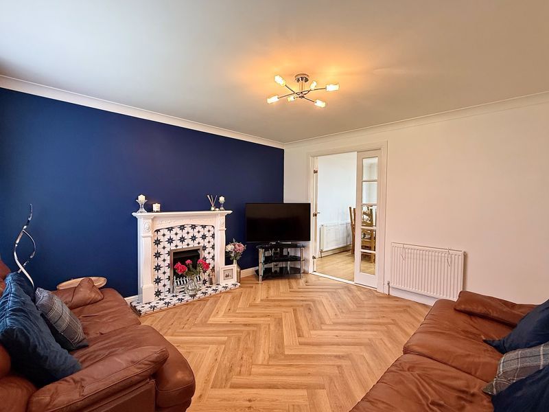 Property photo 2 of 18 Photo 9
